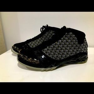 Jordan trophy room 23 black